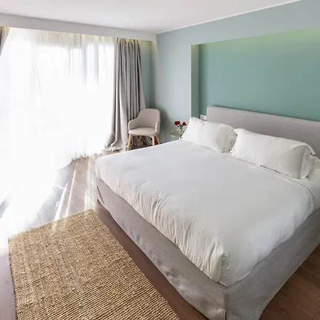 Priam, Affiliated By Melia Hotel Wlora