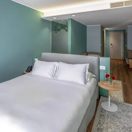 Hotel Priam, Affiliated By Melia