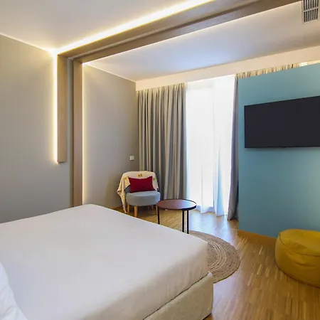 Priam, Affiliated By Melia Vlorë