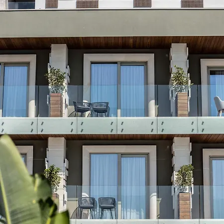 Hotel Priam, Affiliated By Melia