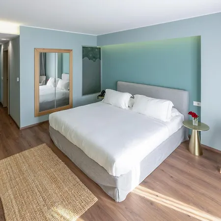 Priam, Affiliated By Melia 5* Vlorë