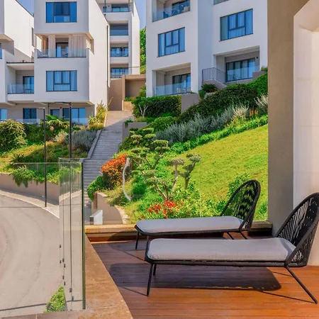 Otel Priam, Affiliated By Melia Avlonya